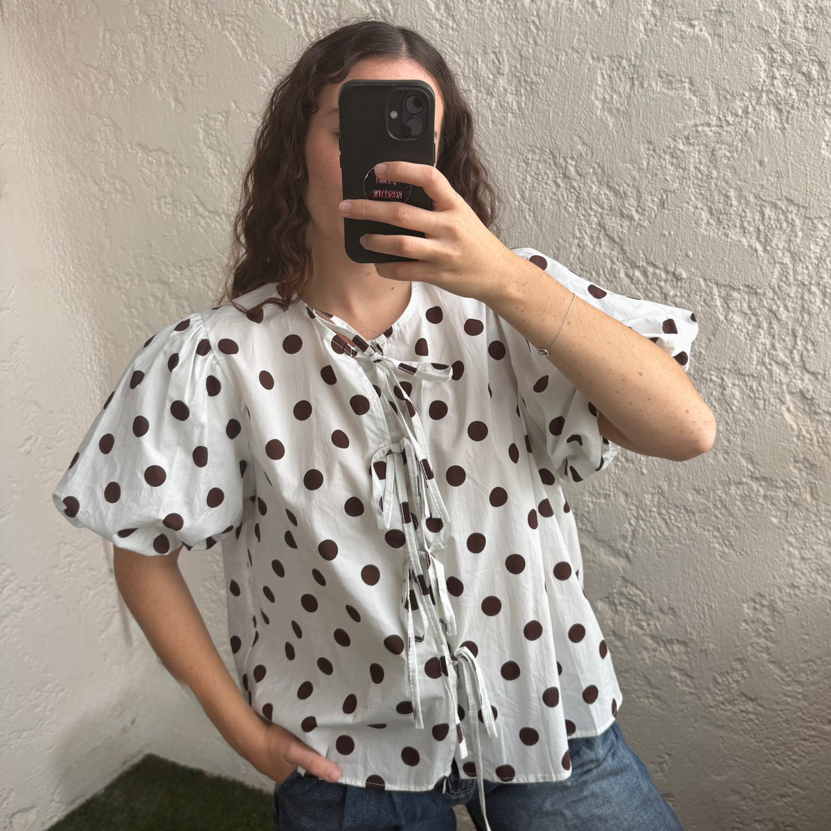 Tops avec noeuds et manches bouffantes