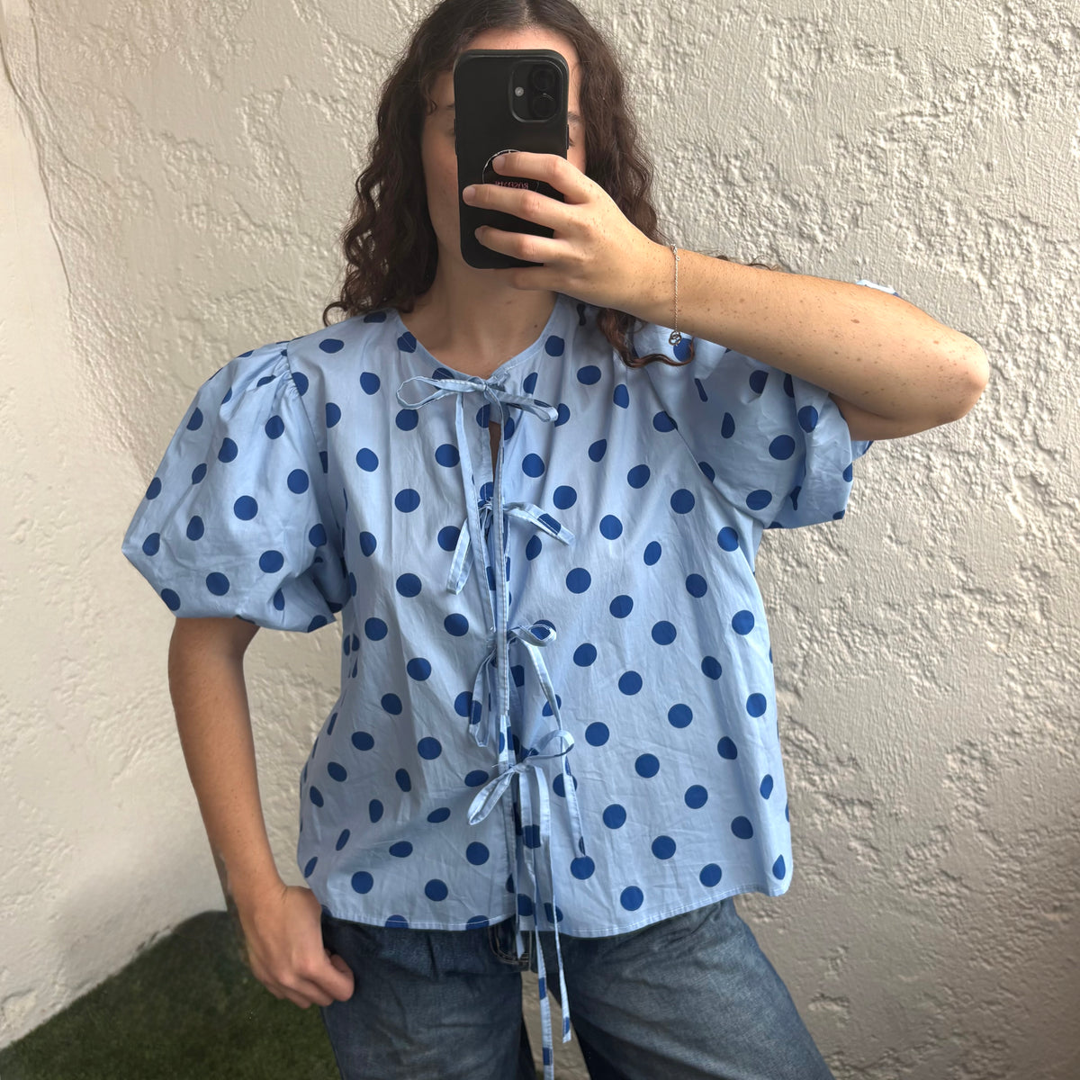 Tops avec noeuds et manches bouffantes