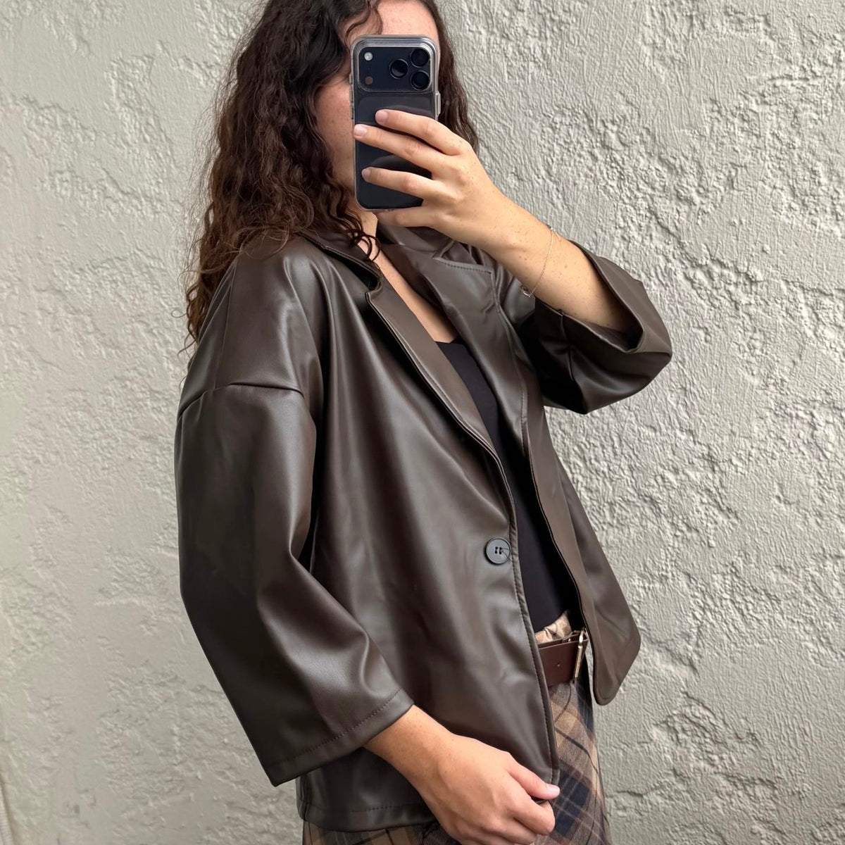 Veste simili cuir manche courte