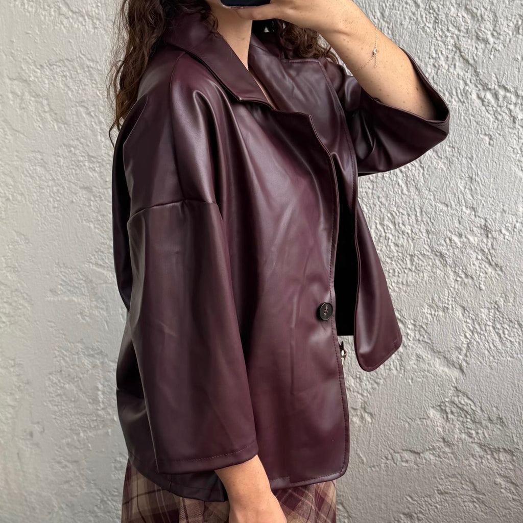 Veste simili cuir manche courte